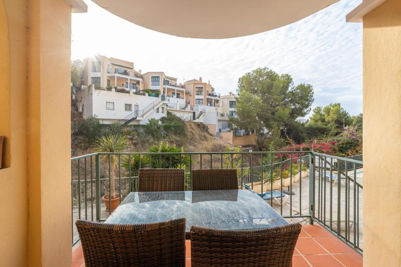Las Flores 5 - Large Townhouse Нерха Екстериор снимка